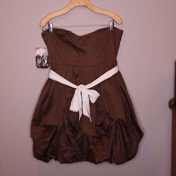 NWT Y2K Prom Graduation Brown/Cream Bubble Hem Strapless Dress Sz 14 - Picture 3 of 5